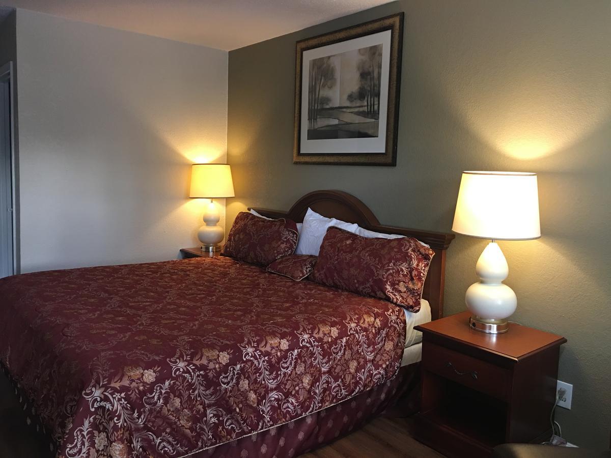 Durham Skyland Inn Екстериор снимка