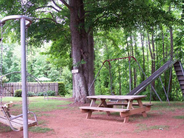 Durham Skyland Inn Екстериор снимка